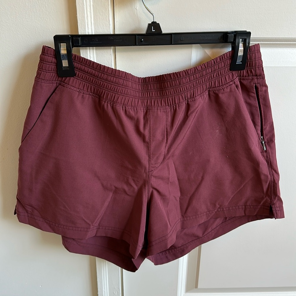 Old Navy Active Exercise 4” Pink Shorts